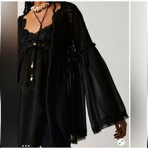 Free People Magdalene Sweetheart Neck Long Sleeves Crochet Tunic Size Medium